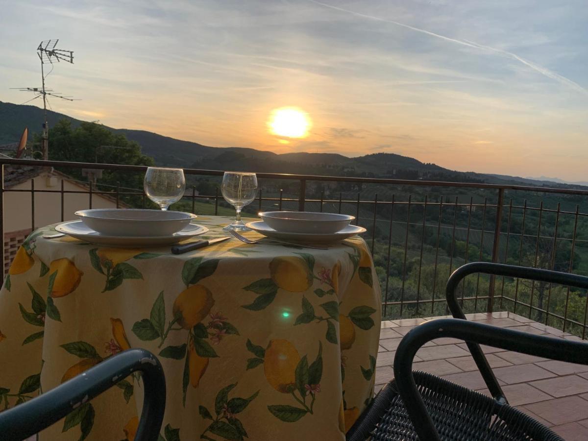 Appartamento Donella Con Parcheggio Privato San Gimignano Extérieur photo